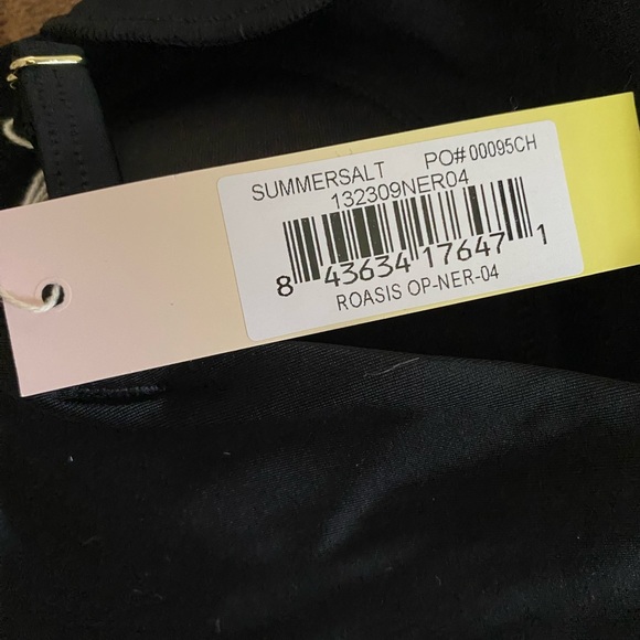 Black summer salt one piece bathing suit - Picture 4 of 4